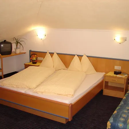 Haus Romana אוברגורגל