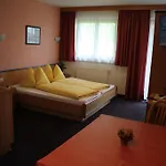 Haus Romana *